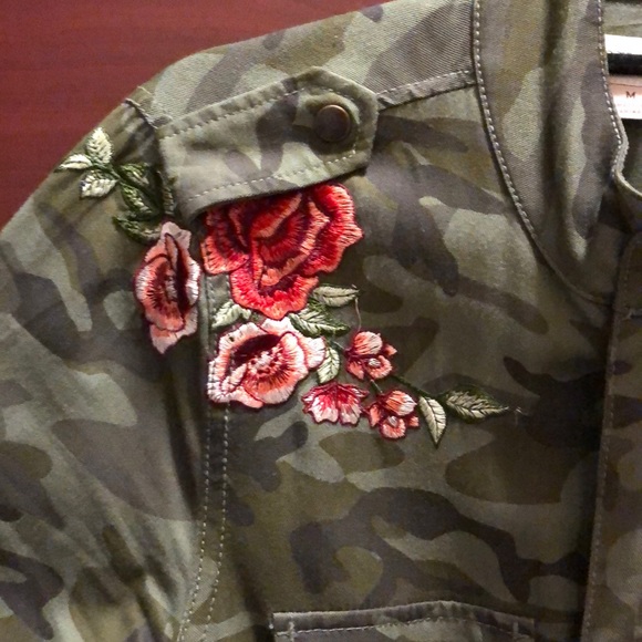 Camo Jacket With Embroidered Roses 